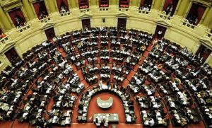 Senadores y diputados nacionales se aumentaron dietas un 70%