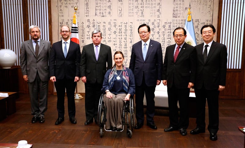 Michetti viajó a Corea del Sur en busca de inversiones