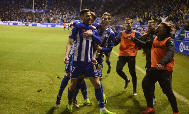 Alavés dirigido por Pellegrino derrotó al Celta y es finalista