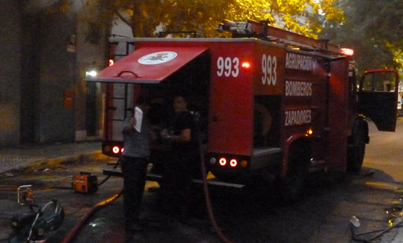 Dos nenas de 8 y 10 años mueren tras el incendio de una precaria vivienda