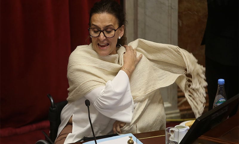 Un micrófono abierto captó a Michetti cuando insultaba al senador Naidenoff