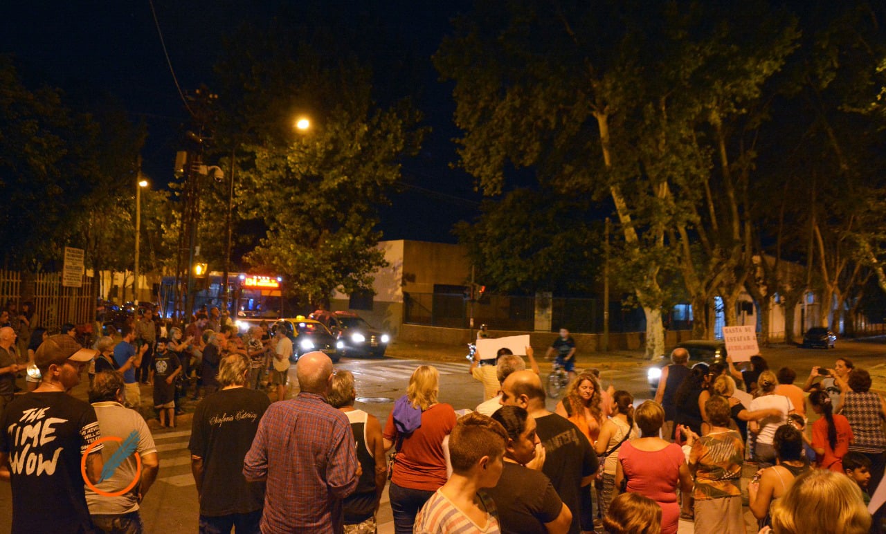 Ruidazo en zona sur contra los aumentos de tarifas