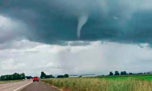 Un tornado mata al menos a 23 personas en Estados Unidos