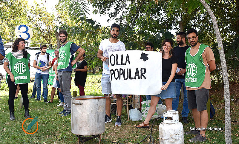 Olla popular en el Conicet contra los ajustes presupuestarios en ciencia y tecnología