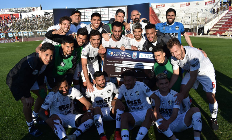 Central Córdoba (SdE) venció a All Boys y pasó a octavos de final