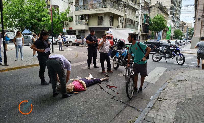 Impactante: video de la mujer atropellada por una camioneta