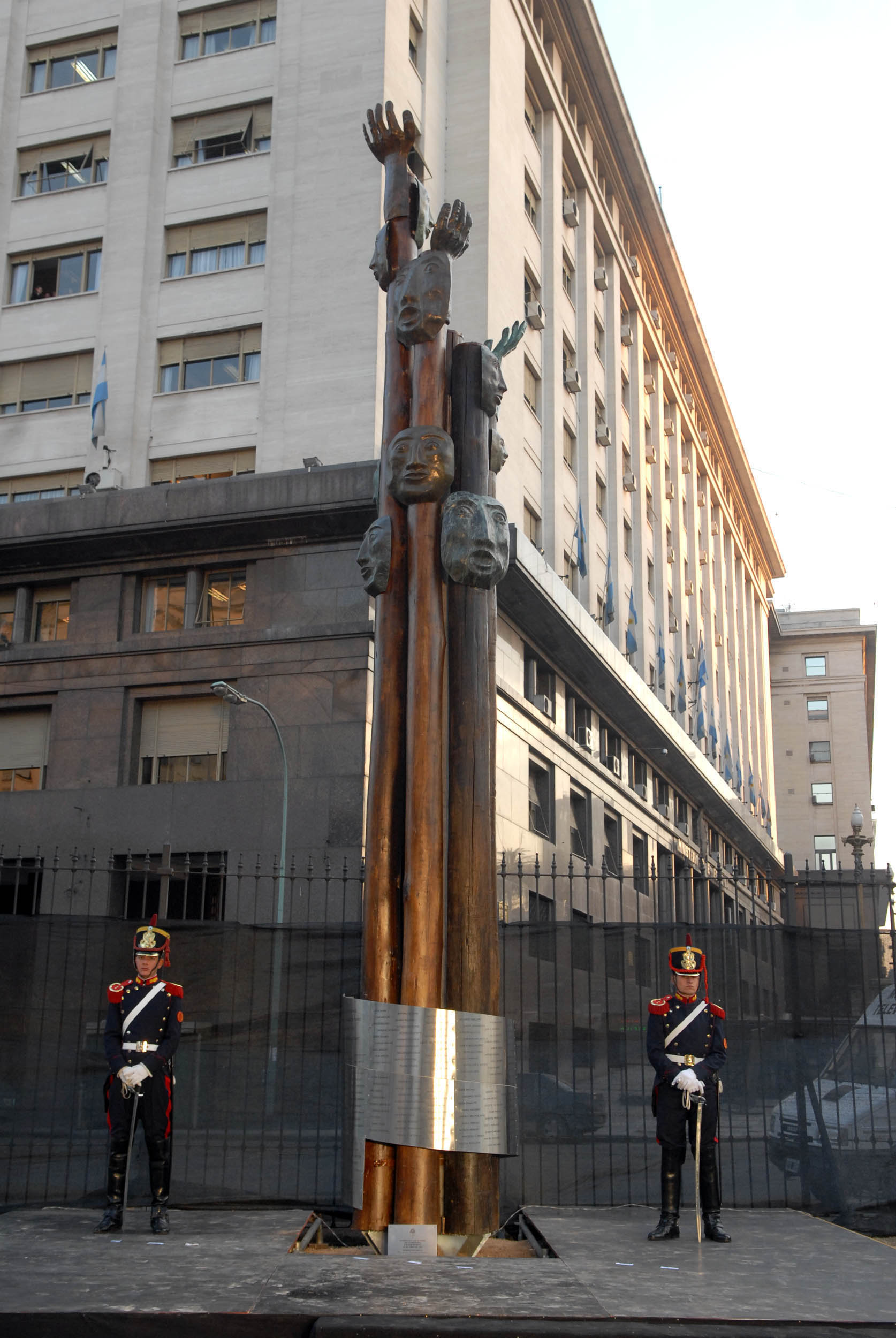 A 65 Años Del Bombardeo A Plaza De Mayo Y Alrededores Las Bombas Estallan En La Memoria 4954