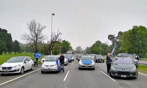 Aeronáuticos realizaron una caravana a Ezeiza en defensa de los trabajadores de Avianca, Latam y Andes