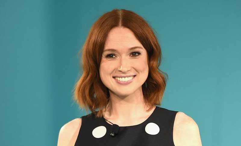 Ellie Kemper, actriz de “The Office” fue coronada “princesa del Ku Klux Klan” a los 19 años