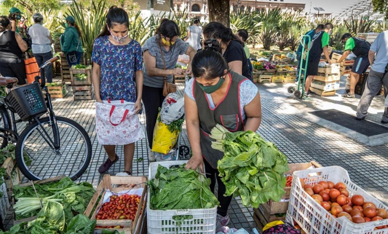 En el Día de la Independencia, trabajadores de la tierra realizaron un «feriazo»