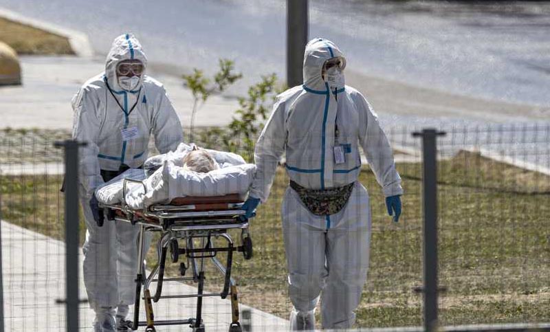 Rusia: tercer día consecutivo con más de 700 muertos por coronavirus