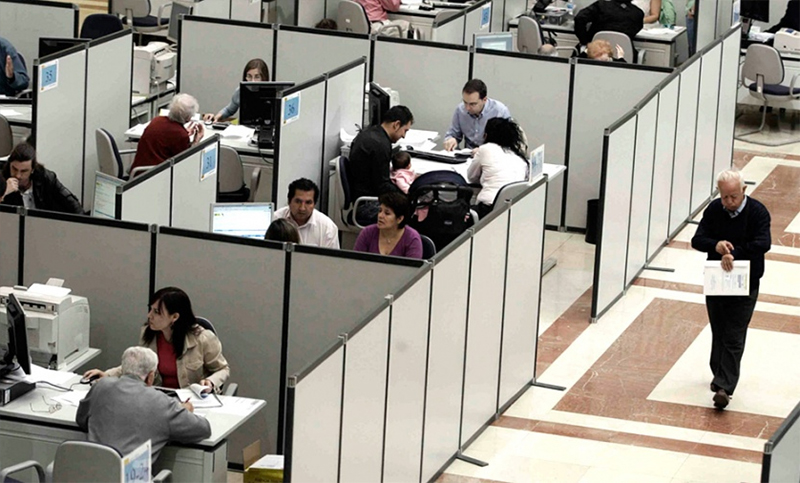 La demanda de puestos de primer empleo creció un 77%, según informe privado