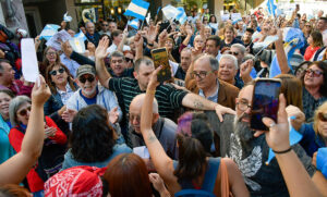 Momento incómodo para Bullrich en San Luis: sufrió un escrache durante una conferencia