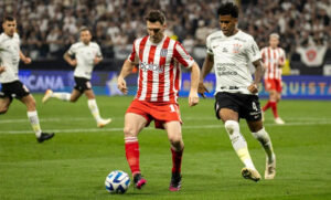 Estudiantes define contra Corinthians el pase a semifinales de la Sudamericana