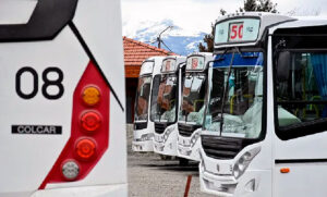 Tercer día de paro de los colectiveros de Bariloche por deuda de sueldos de diciembre y parte del aguinaldo