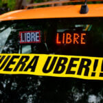 Taxistas advirtieron que la actividad puede desaparecer si se permite el funcionamiento de Uber