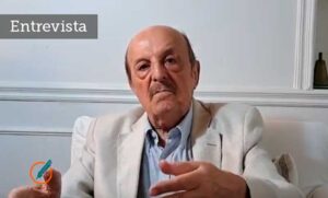 Bárbaro: «La decadencia argentina se ve en la primacía del contador sobre el filósofo y esto es Milei»