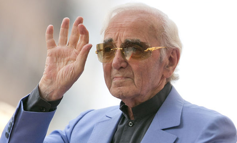 Se cumplen cien años del nacimiento de Charles Aznavour, símbolo de la canción francesa