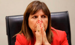 Bullrich prohibió a sus funcionarios dar declaraciones sobre el caso de Loan