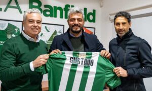 Gustavo Munúa se transformó en el nuevo entrenador de Banfield