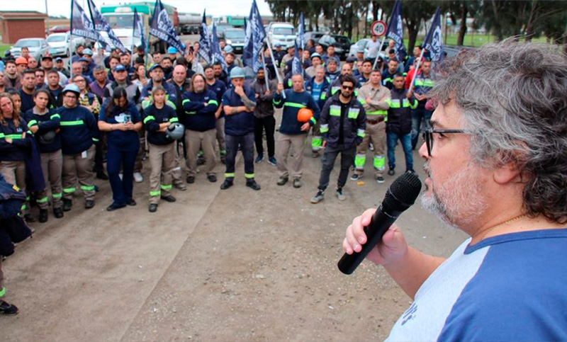 Los trabajadores aceiteros paran por tiempo indeterminado en repudio de la Ley Bases