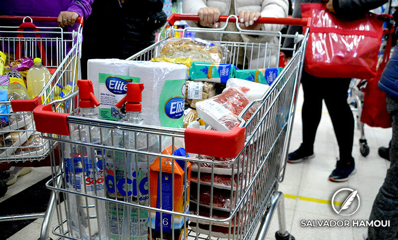 Las ventas en supermercados se desplomaron en junio: la caída fue más pronunciada en las provincias