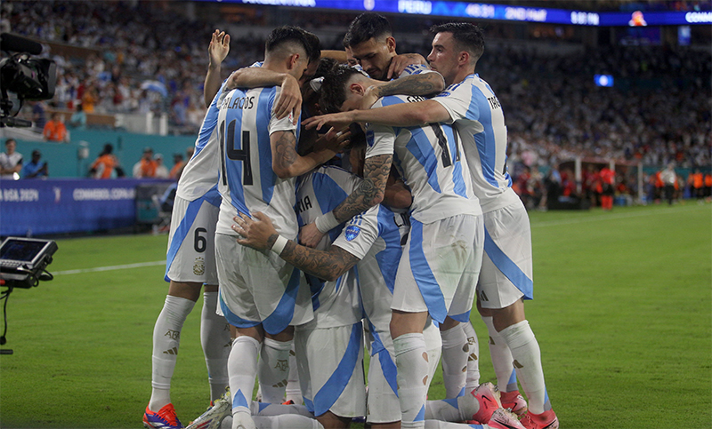 Argentina se enfrenta a Ecuador para poder estar entre los cuatro mejores