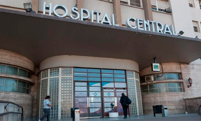 Mendoza le cobrará a los extranjeros la atención en los hospitales públicos