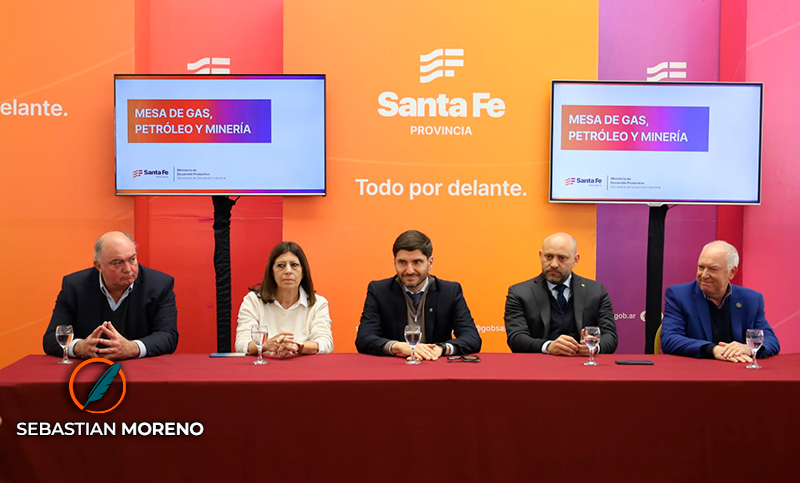 Con eje en el potenciamiento de la producción, Santa Fe oficializó la apertura de la Mesa de Gas, Petróleo y Minería