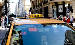 Los taxis podrán cobrar un 20% más a los viajes pedidos por aplicaciones