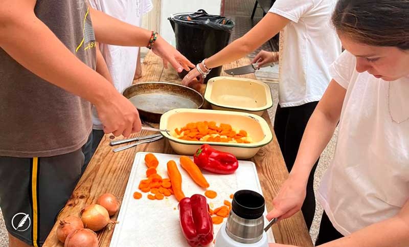 Una organización civil invita a retirar un plato de comida este viernes