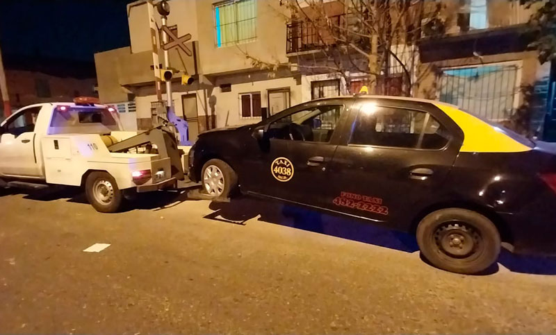 Taxista circulaba de contramano alcoholizado y drogado