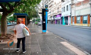 Javkin, ante la denuncia de malas frecuencias en el transporte: «Hay multas y seguimiento»