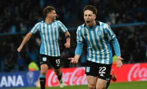 Racing arrasó a Huachipato y pasó a los cuartos de final de la Sudamericana