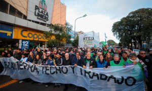 San Cayetano: sindicatos y organizaciones sociales movilizan hasta Plaza de Mayo para pedir “pan y trabajo”