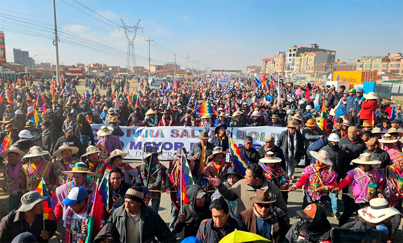 Bolivia: Morales avanza con su marcha y Arce advierte que no le dará “el gusto de una guerra civil”