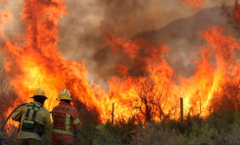 Córdoba, bajo fuego: cuatro focos activos y más de 16.000 hectáreas arrasadas