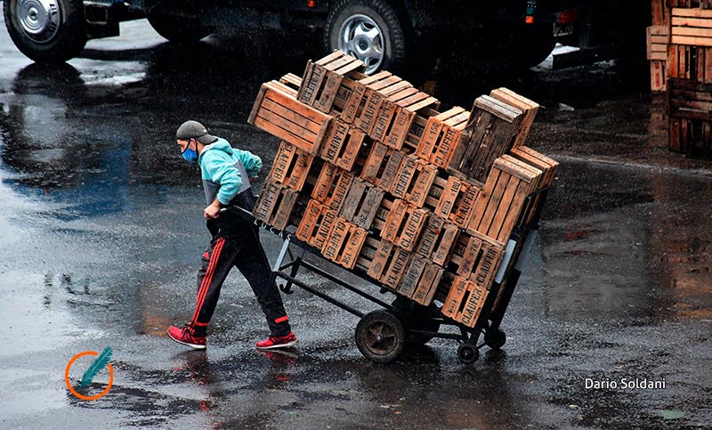 La desocupación alcanzó el 7,6 % en el segundo trimestre, más de un punto por encima del año pasado