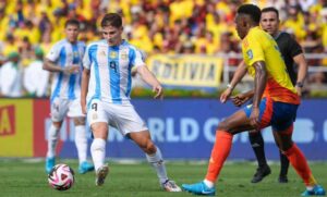 Argentina fue pura entrega, le faltó juego y cayó ante Colombia por 2 a 1