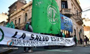 Trabajadores del Estado en alerta y asamblea permanente por posibles nuevos despidos