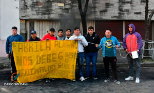 Una fábrica rosarina tiene a sus 20 trabajadores en negro y les debe seis meses de sueldo