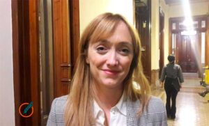 «Vamos a insistir en el recinto para derogar el DNU que financia a la SIDE», dijo la Senadora Sagasti