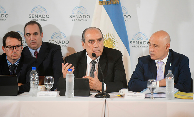 Internaron al jefe de Gabinete, Guillermo Francos, con «un cuadro gastrointestinal agudo»