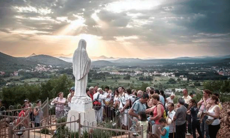 El Papa aprobó una devoción espiritual hacia la Virgen María