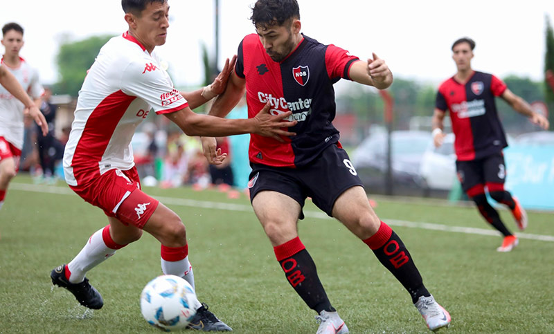 Con doblete de Pérez Tica, Newell’s venció a Huracán en Reserva