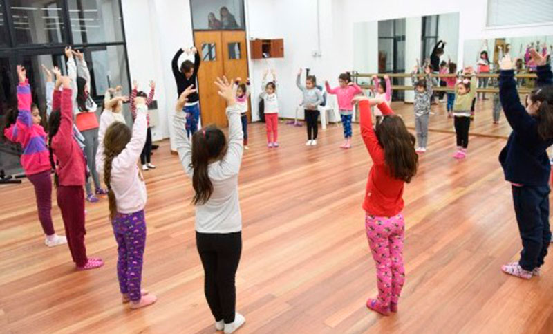 Abren las preinscripciones para el año académico 2025 en la Escuela Municipal de Danza y Arte Escénico