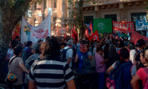 Docentes, estatales, aceiteros y varios sindicatos más paran y movilizan en rechazo a la detención de referentes gremiales