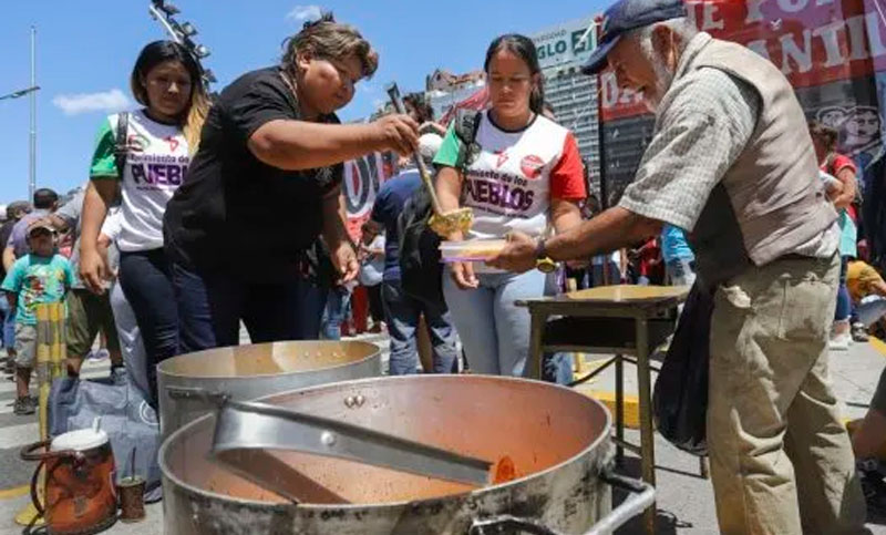 Más de 500 cortes, protestas y ollas populares, en todo el país, en el marco del paro nacional de transporte