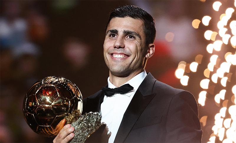 Rodri le ganó la pulseada a Vinícius Jr. y es el nuevo Balón de Oro