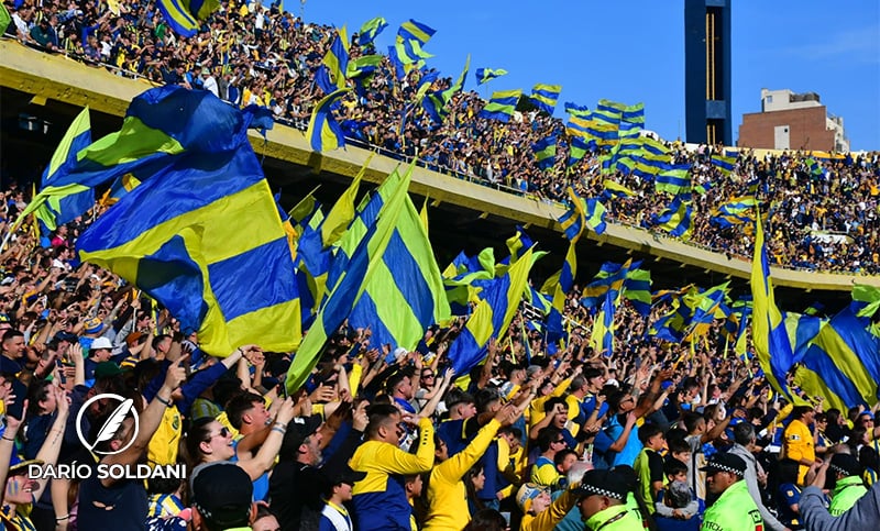 Mourinho estuvo en el Gigante de Arroyito y elogió a la hinchada canalla: «Una atmósfera increíble, una enorme pasión»